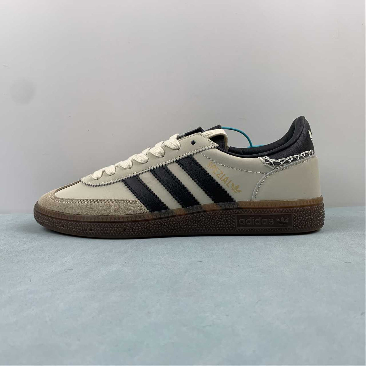 ★adidas★ Handball SPEZIAL Wonder Beige: Black / IE3698 Adidas Handball Spezial Wonder White Black - IE3698 - Pełna