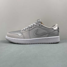 Cargar imagen en el visor de la galería, Air Jordan 1 Low OG Metallic Silver Neutral Grey White CZ0790-002