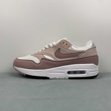 Cargar imagen en el visor de la galería, Air Max 1 White Platinum Violet Phantom White Black DZ2628-106