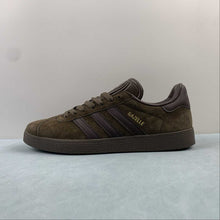 Cargar imagen en el visor de la galería, Adidas Gazelle Earth Strata Brown Gum IG4989