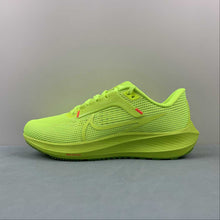 Cargar imagen en el visor de la galería, Air Zoom Pegasus 40 Grinch Barely Volt Bright Crimson DV3854-700