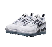 Cargar imagen en el visor de la galería, Air Vapormax EVO White Black Wolf Grey CT2868 100