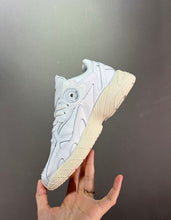 Cargar imagen en el visor de la galería, Adidas Astir White Off White GX8549