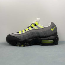 Cargar imagen en el visor de la galería, Air Max 95 Volt Black Volt-Anthracite-Cool Grey 307960-002