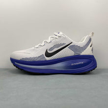Cargar imagen en el visor de la galería, Nike Zoom Vomero 18 White Black Blue Tint HM6803-104