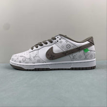 Cargar imagen en el visor de la galería, SB Dunk Low LV Coffee White LV0526-595