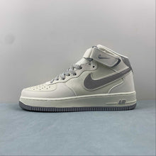 Cargar imagen en el visor de la galería, Air Force 1 07 Mid White Gray SH0235-522