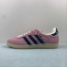 Cargar imagen en el visor de la galería, Notitle x Adidas Samba OG Pink Navy Blue Light Gum IG4198