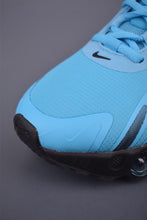 Cargar imagen en el visor de la galería, Air Max Dn8 Blue and Black Gradient FQ7860-047