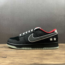Cargar imagen en el visor de la galería, SB Dunk Low LPL League of Legends Black White Bright Crimson DO2327-011