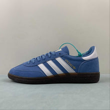 Cargar imagen en el visor de la galería, Adidas Handball Spezial Light Blue White Gum BD7632