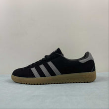 Cargar imagen en el visor de la galería, Adidas Bermuda Carbon Grey Four Gum CQ2781
