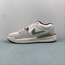 Cargar imagen en el visor de la galería, Air Jordan Stadium 90 Sail Metallic Gold Grain Oil Dark Green Team Red FZ5043-120