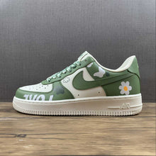 Cargar imagen en el visor de la galería, Air Force 1 07 Low Olive Green White Yellow CW2288-662