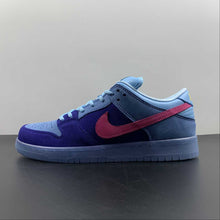 Cargar imagen en el visor de la galería, SB Dunk Low Run The Jewels Deep Royal Blue Active Pink Blue Chill DO9404-400