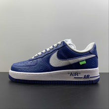 Cargar imagen en el visor de la galería, Louis Vuitton x Air Force 1 Blue Embossing MS 0232