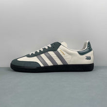 Cargar imagen en el visor de la galería, Adidas Samba OG Samba 49 Off White Halo Silver Gold Metallic JP9222
