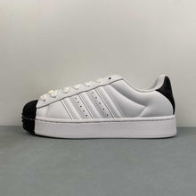 Cargar imagen en el visor de la galería, Adidas Superstar 2 Cloud White Core Black Gold Metallic IH6679