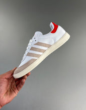 Cargar imagen en el visor de la galería, Adidas Samba OG Kith Classics Program White Red GY2544
