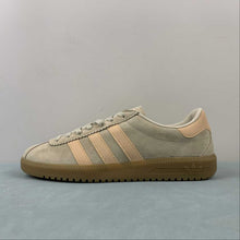 Cargar imagen en el visor de la galería, Adidas Bermuda White Panton Gum4 GY7388
