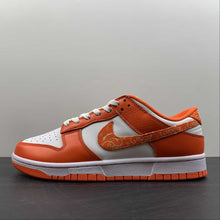 Cargar imagen en el visor de la galería, SB Dunk Low Essential Orange Paisley White DH4401-103