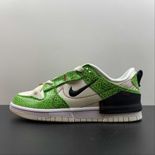 Cargar imagen en el visor de la galería, SB Dunk Low Disrupt 2 White Green Red Black DV1491-101