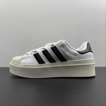 Cargar imagen en el visor de la galería, Adidas Superstar Bonega W Cloud White Core Black Gold Metallic GY5250
