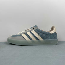 Cargar imagen en el visor de la galería, Adidas Gazelle Indoor Supplier Colour Wonder White Supplier Colour JR8852