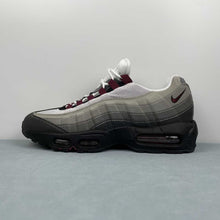 Cargar imagen en el visor de la galería, Air Max 95 Dark Beetroot Black Dark Beetroot Pearl Grey DQ9001-001
