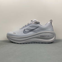 Cargar imagen en el visor de la galería, Nike Zoom Vomero PLUS Football Grey Ashen Slate HV8150-004