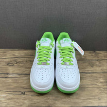 Cargar imagen en el visor de la galería, Air Force 1 07 Low White Chlorophyll Green DH7561-105