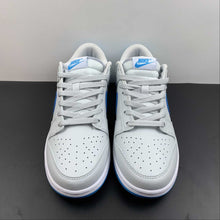 Cargar imagen en el visor de la galería, SB Dunk Low Retro Pure Platinum Blue Lightning White DV0831-001