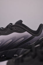 Cargar imagen en el visor de la galería, Air Max Dn8 Black and White Gradient IB8888-200