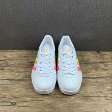 Cargar imagen en el visor de la galería, Adidas x Gucci Gazelle White Color
