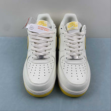 Cargar imagen en el visor de la galería, Gundam x Air Force 1 07 Low Bumblebee Khaki Brown Dark Grey BS9055-716