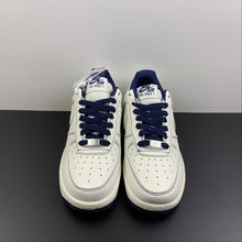 Cargar imagen en el visor de la galería, Undefeated x Air Force 1 Low Beige Dark Blue UN1315-800
