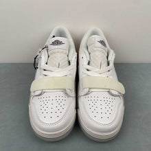 Cargar imagen en el visor de la galería, Air Jordan Legacy 312 Low Year of the Snake Crimson Tint (2025) HF3182-100