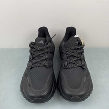 Cargar imagen en el visor de la galería, Adidas Ultraboost Light C.RDY Core Black Grey Six IE1677