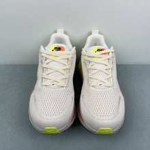 Cargar imagen en el visor de la galería, Nike Zoom Vomero 18 Orange Green HQ2157-003