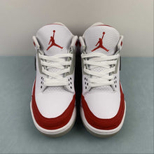 Cargar imagen en el visor de la galería, Air Jordan 3 Retro TH SP White Grey University Red CJ0939-100