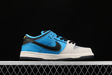 Cargar imagen en el visor de la galería, Instant Skateboards x SB Dunk Low Blue Hero Pale Ivory Black CZ5128-400