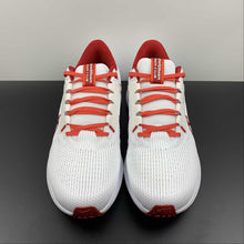 Cargar imagen en el visor de la galería, Air Zoom Pegasus 40 Bowerman Track Club FJ2844-100