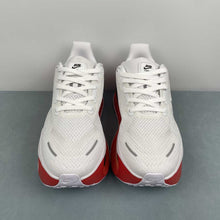 Cargar imagen en el visor de la galería, Nike Vomero Premium White Big Red FN8453-028