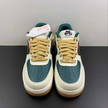Cargar imagen en el visor de la galería, Air Force 1 Low Sail Green FD9063-163