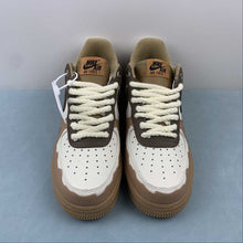 Cargar imagen en el visor de la galería, Air Force 1 07 Low Brown Cream White CJ9179-999