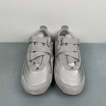 Cargar imagen en el visor de la galería, Adidas Urban Reverie Silver Metallic Clear Onix Gum5 JQ9392
