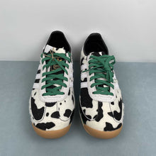 Cargar imagen en el visor de la galería, Adidas SL 72 OG Cow Print Core Black Off White Court Green JR1639