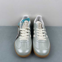 Cargar imagen en el visor de la galería, Adidas Samba OG Linen Green Cyber Metallic IG1965