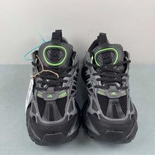 Cargar imagen en el visor de la galería, Adidas XLG Runner Deluxe Grey Green JP5764