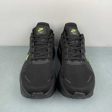 Cargar imagen en el visor de la galería, Nike Vomero Premium Black Green HQ2050-212